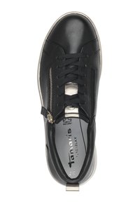 Svarta lädersneakers med rund tå, snörning, metallisk accent och sidogömda dragkedja. Mjuk innersula och vit gummisula.