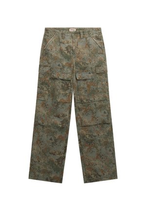 Tarnfarben Cargo-Hosen in Grüntönen und Brauntönen, mit mehreren Taschen, geradem Schnitt und strapazierfähigem Stoff.