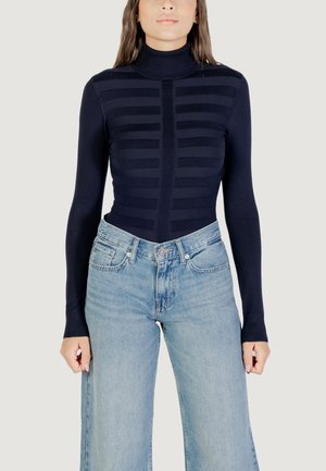 - Sweter