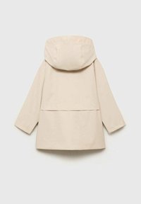 Beige waterdichte jas met capuchon, voorzien van lange mouwen, een rechte snit en een achterzak die de functie van het ontwerp vergroot.