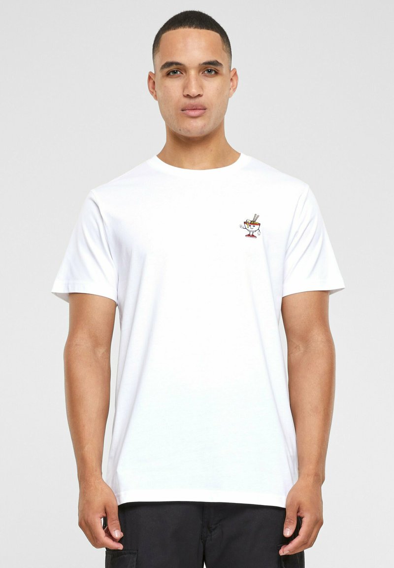 Mister Tee - PEACE NOODLES TEE EMB - Print T-shirt - white, Enlarge