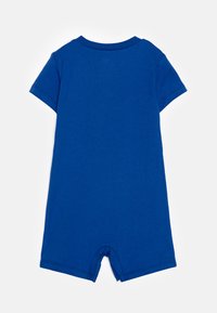 Body azzurro in cotone a maniche corte con scollatura rotonda e chiusura a pressione nella parte inferiore. Textura liscia, senza fantasie o decorazioni.