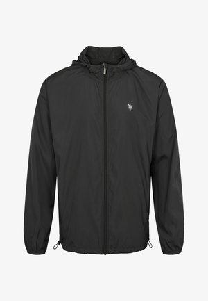 Fekete, könnyű dzseki elöl cipzárral, állítható húzózsinóros kapucnival és rugalmas mandzsettával. Kicsi logóval a bal mellen.