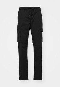 Schwarze Cargo-Hosen aus einem glatten Stoff, mit einem elastischen Bund mit Kordelzug, seitlichen Taschen und Cargo-Taschen an beiden Beinen.