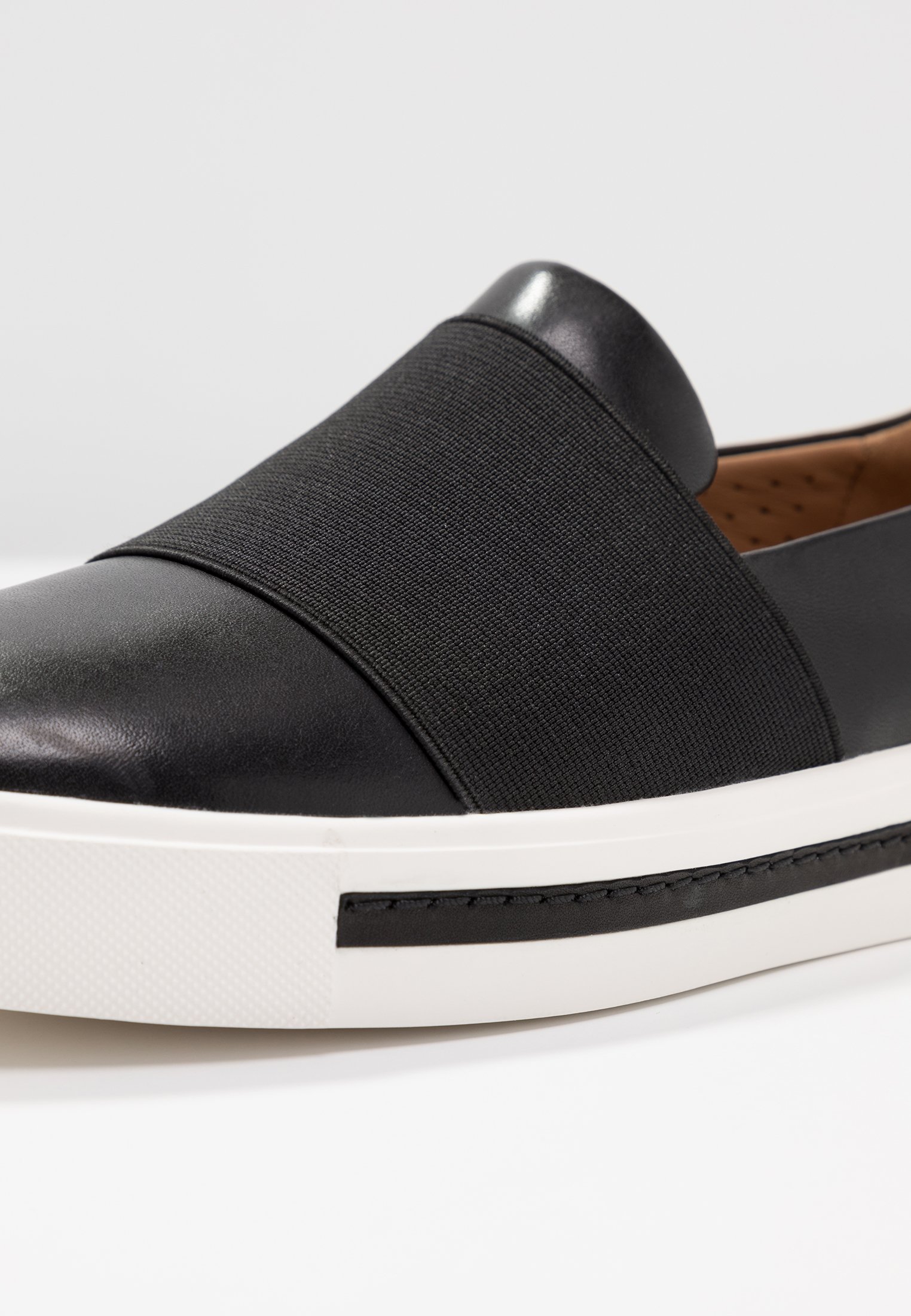 Clarks Unstructured MAUI STEP - Slip 