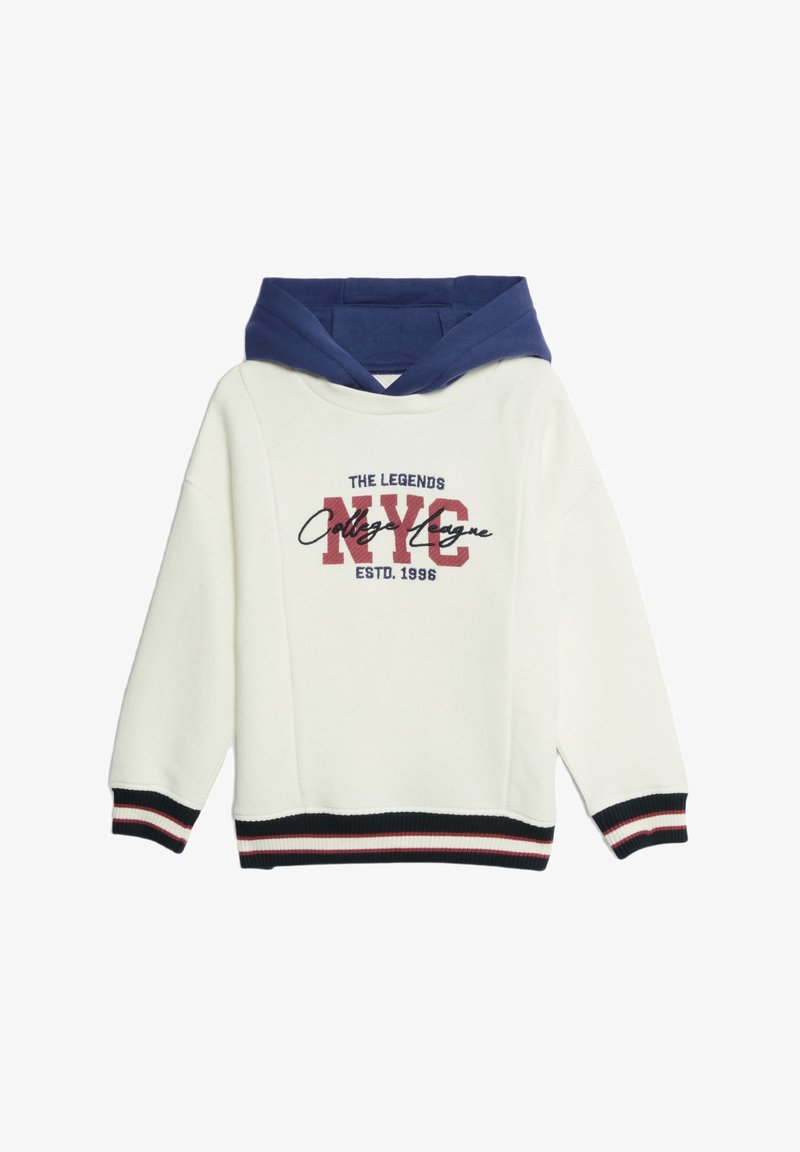 Sweat à capuche blanc avec une capuche bleue. Porte l'inscription "NYC College League ESTD. 1996" imprimée en rouge et bleu marine. Cuffs à côtes et ourlet avec un motif rayé.
