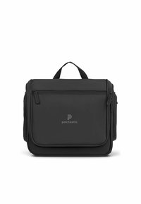 Bolsa de transporte negra con textura que cuenta con un bolsillo delantero con cremallera y un asa superior. Logo presentado de manera destacada en el frente. Diseño compacto y rectangular.