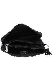 Portafoglio in tessuto nero con più scomparti, chiusure a zip e un anello portachiavi. Interno foderato in materiale morbido. Presenta un'etichetta di marca prominente.