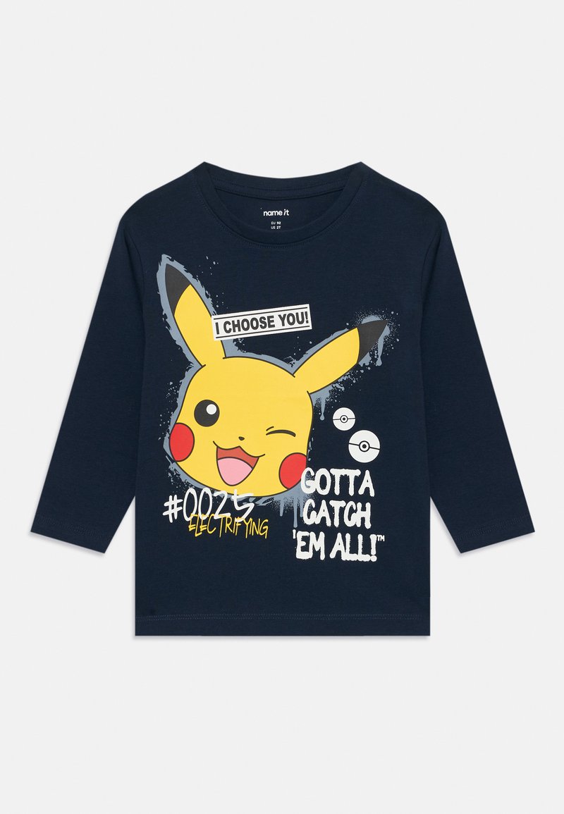 Granatowa koszula z długim rękawem z mrugającą twarzą Pikachu, tekst "WYBIERAM CIĘ!", "#0025 ELEKTRYZUJĄCY" oraz "MUSIMY JE WSZYSTKIE ZŁAPAĆ!"