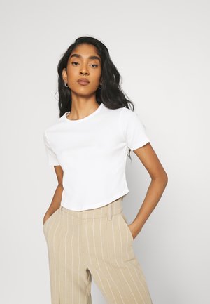 Camiseta básica - white