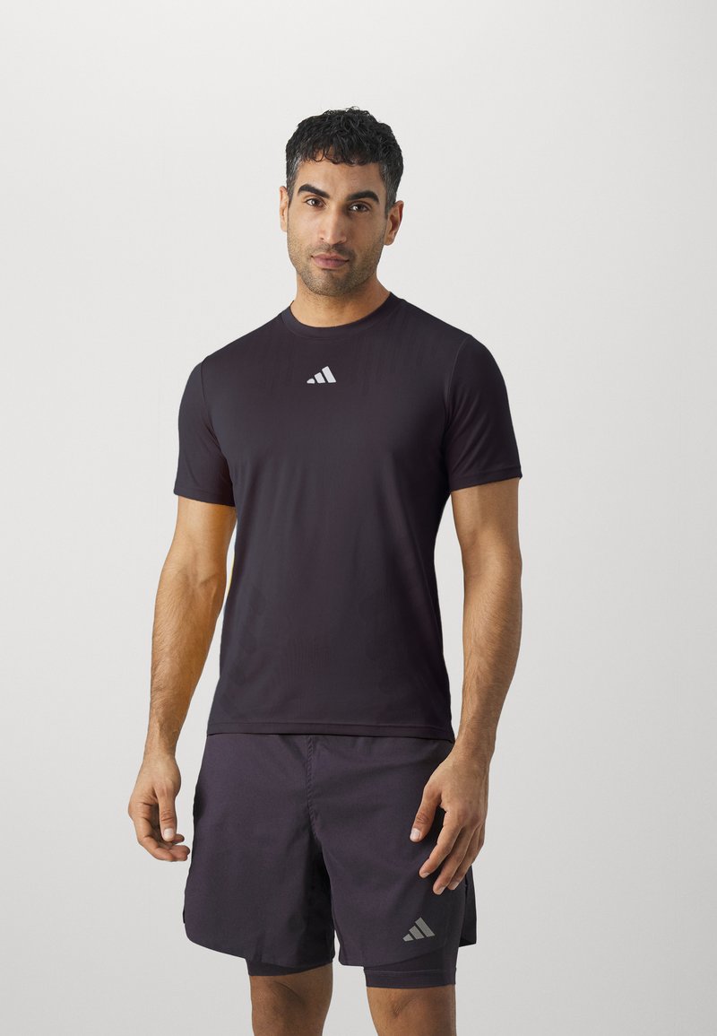 adidas Performance HIIT WORKOUT AIRCHILL  - Sport T-Shirt - dark purple