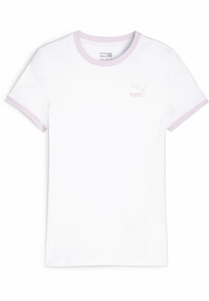 Witte korte mouwen Puma T-shirt met lichtroze bies op de kraag en mouwboorden, en een subtiel Puma-logo op de linkerborst.