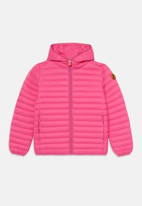 Pink puffer jacket with a hood, front zip closure, and elasticized cuffs. Features quilted texture and a circular logo on the left sleeve.