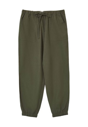 Pantaloni jogger verde oliva realizzati in tessuto morbido, con vita elastica e cordino, due tasche frontali e polsini elastici.