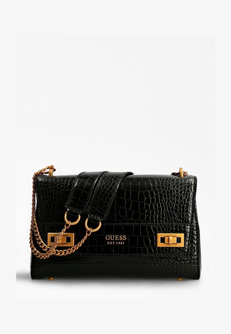 Schwarze Handtasche aus Krokodilprägung mit goldenen Beschlägen, ausgestattet mit einer Kettenriemen und einem vorderen Klappdeckel mit dem Markenlogo, strukturiertem Design und strukturierter Oberfläche.