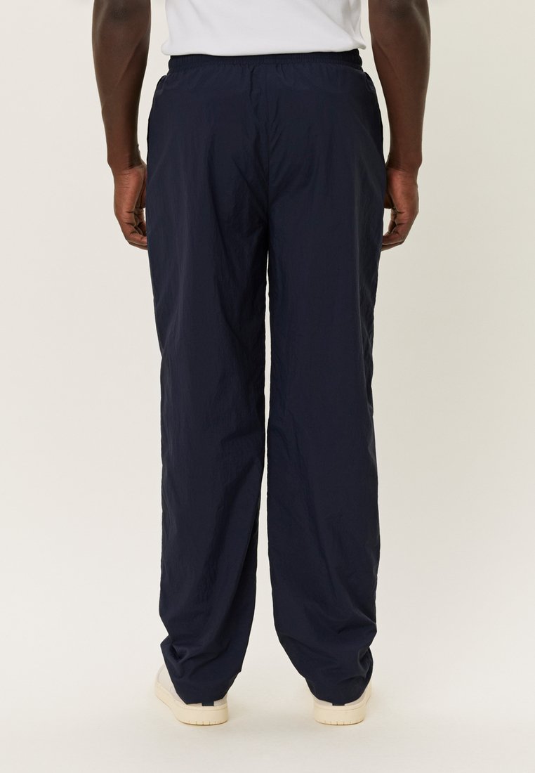 Les Deux SMITH TRACK PANTS - Tracksuit bottoms - dark navy/dark
