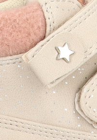 Luna Collection LUY B - Zapatos de bebé - beige