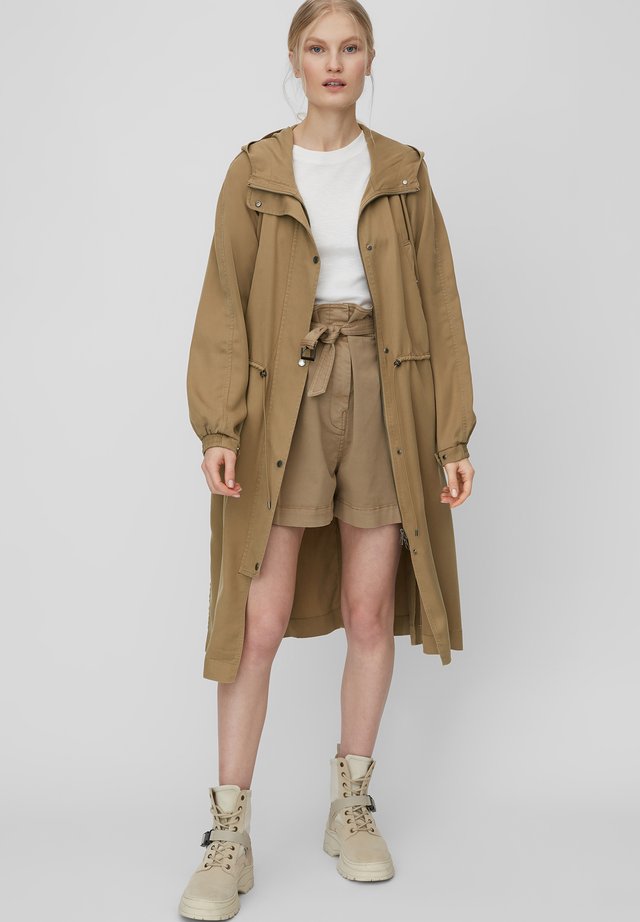 Parka - shaded walnut