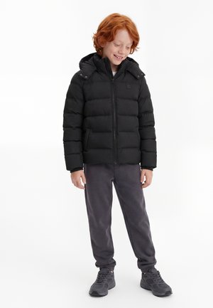 Urban Classics HOODED PUFFER - Jachetă de iarnă - black