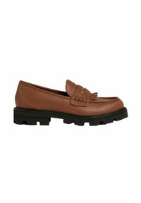Brune læderloafer med en tyk sort gummisål, prydet med et syet design og en hævet tunge med en lille frynse detalje.