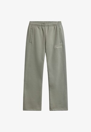 Grønne sweatpants med elastik i taljen, sidelommer og hvid "Caapara" tekst på øverste venstre lår.