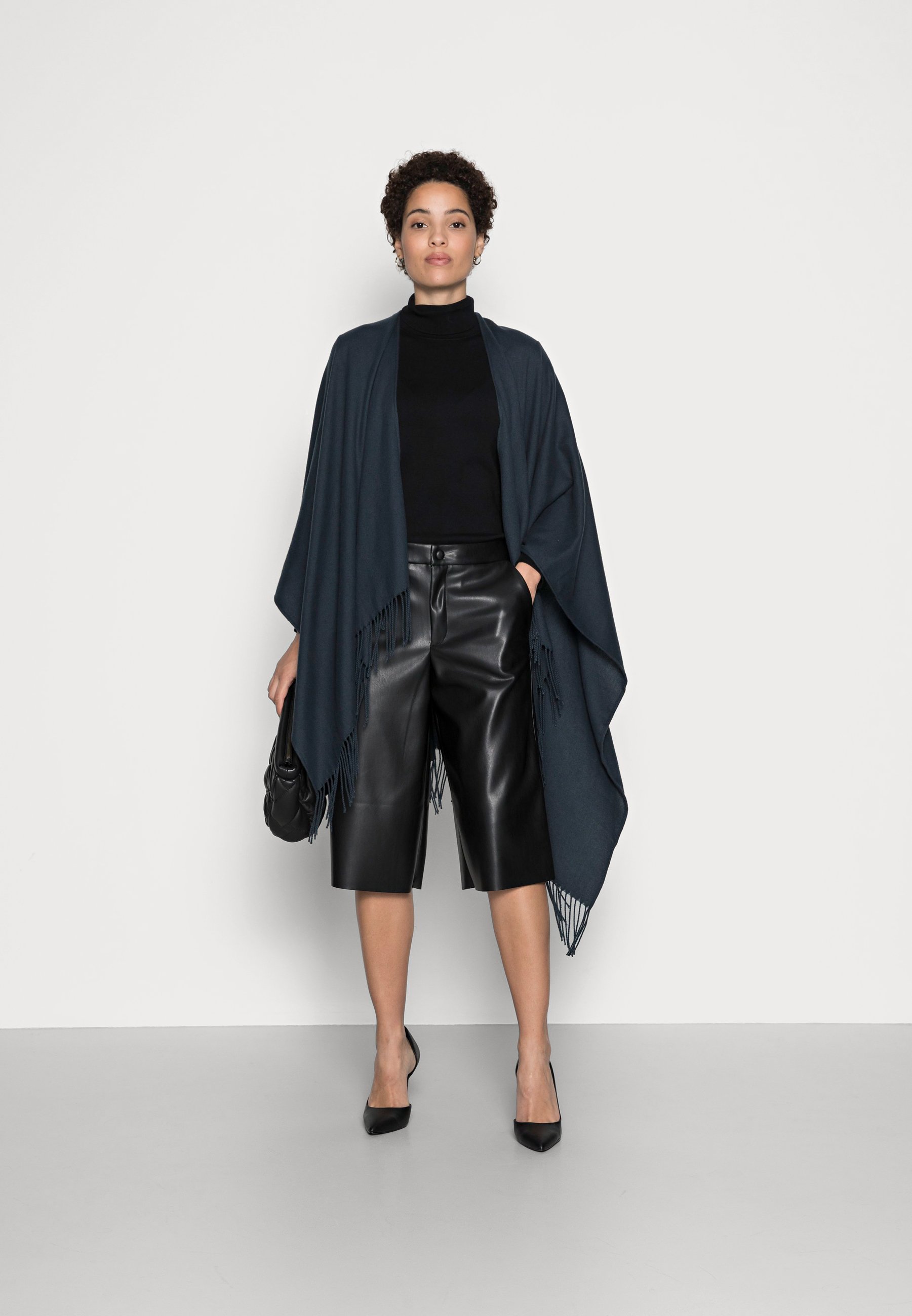 Femme BANNIKA CAPE - Cape Femme BANNIKA CAPE - Cape