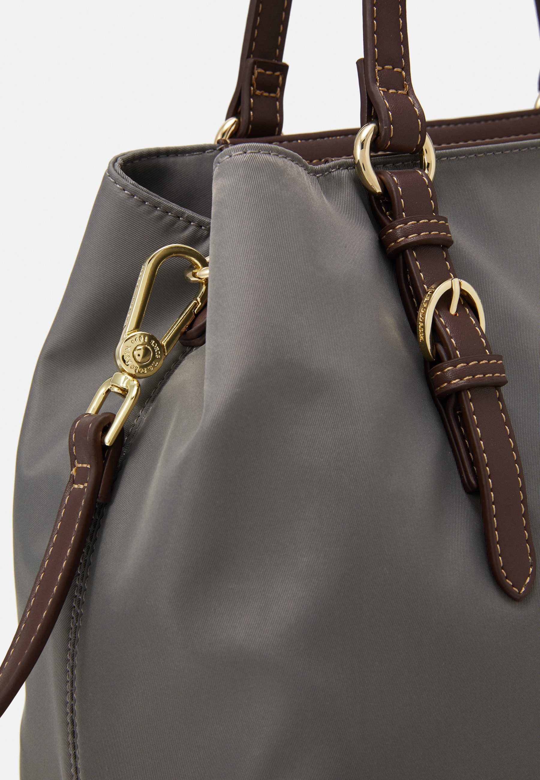 U.S. Polo Assn. HOUSTON HANDLE BAG Håndveske grey U.S. Polo Assn. HOUSTON HANDLE BAG Håndveske grey