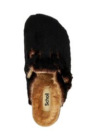 Pantoufle noire en peluche avec un bout arrondi, doublure intérieure douce et un accent marron autour de l'ouverture. Présente une étiquette Scholl à l'intérieur.