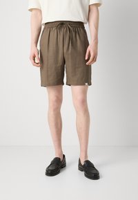 Les Deux Rövidnadrágok - brown