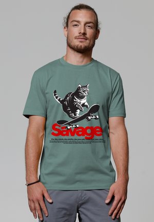 SAVAGE CAT - T-Shirt print - green bay