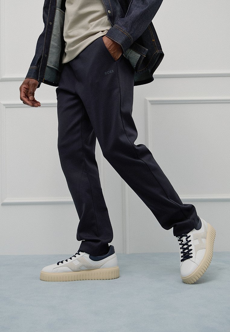 Boss Trainingsbroek donkerblauw Boss Trainingsbroek donkerblauw