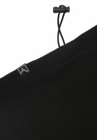 Melna vilnas auduma ar teksturētu virsmu, ar aukliņas aizdari un mazu, taisnstūra formas zīmola etiķeti augšējā stūrī.