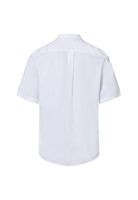 Korte mouwen witte blouse van een getextureerde stof. Beschikt over een klassieke kraag en een rugplooi voor extra bewegingsvrijheid. De zoom is afgerond.