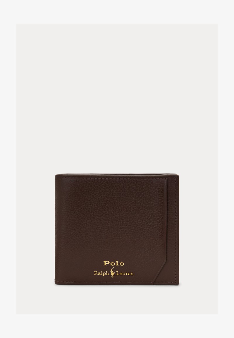 Ruskeaksi teksturoitu nahkainen kaksiosainen lompakko, jossa kullanvärinen Polo Ralph Lauren -logo painettuna alareunan oikeaan etukulmaan.