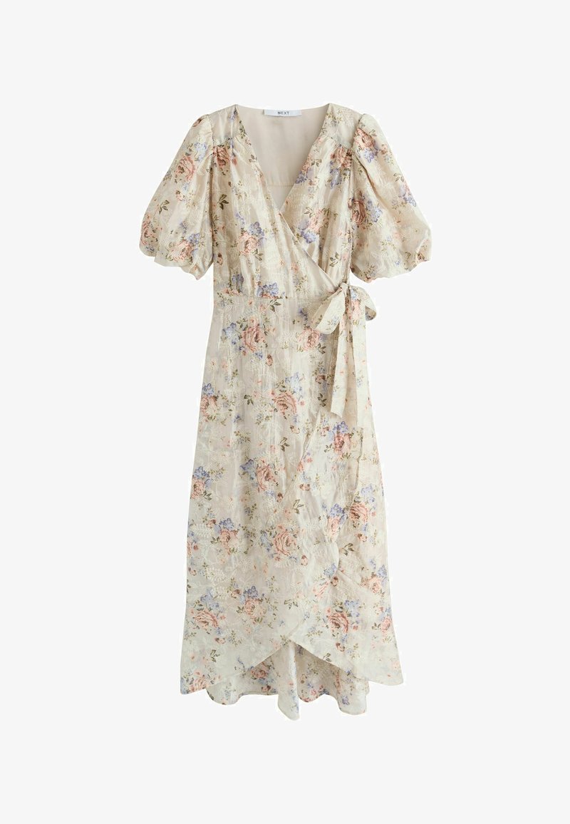 Robe portefeuille beige avec manches bouffantes, imprimé floral en rose et bleu, encolure en V et détail de taille nouée.