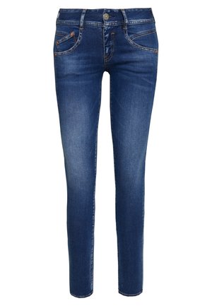 Dunkelblaue Slim-Fit-Denim-Jeans mit Fünf-Taschen-Design, Knopfverschluss und subtiler Ausbleichung an den vorderen Oberschenkeln.