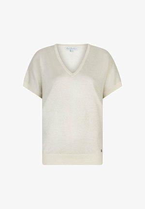 Beige gebreide trui met korte mouwen en V-hals, met geribbelde zoom en een klein logo aan de onderkant rechts.