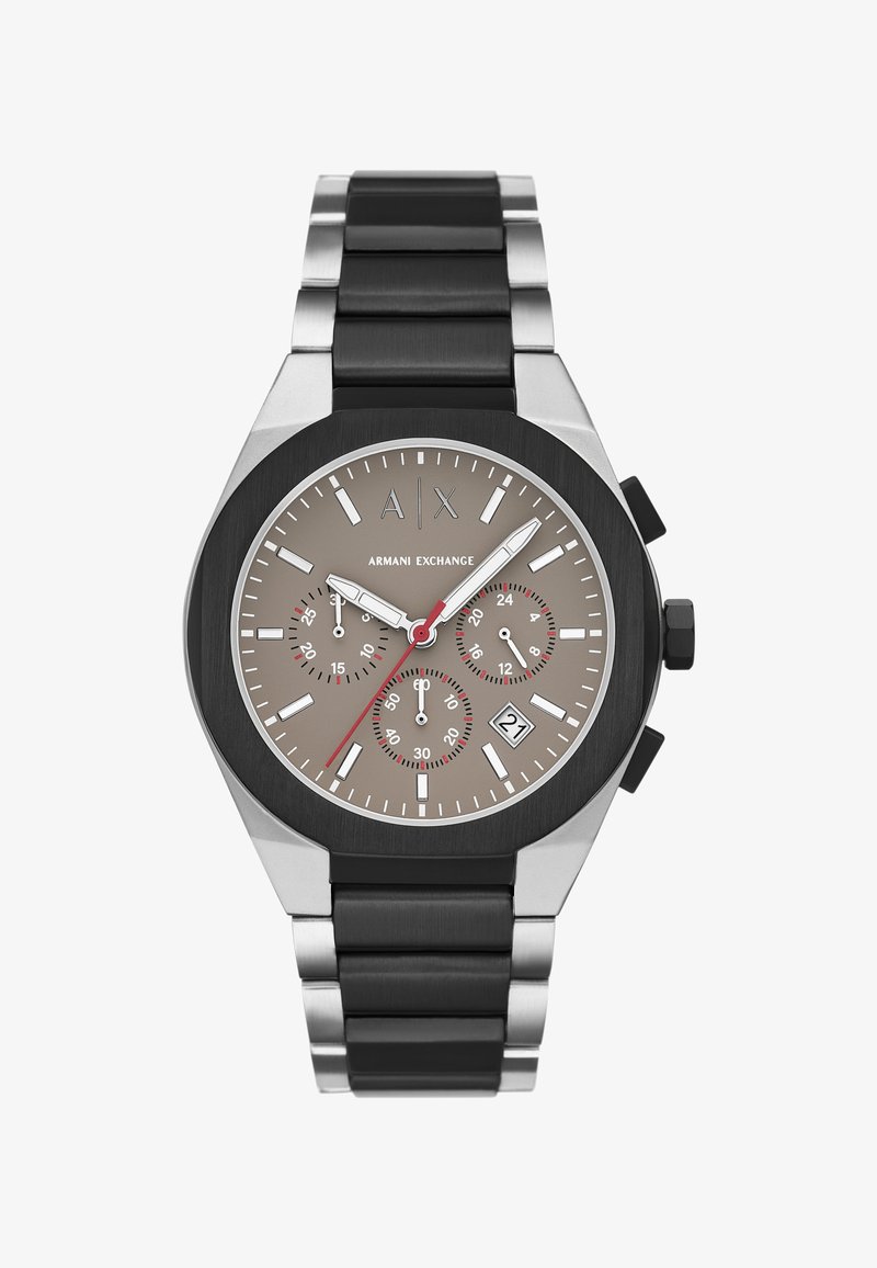 Męski zegarek Armani Exchange z czarnym i srebrnym metalowym paskiem, szarym cyferblatem, białymi znacznikami godzin, trzema małymi tarczami, czerwonym sekundnikiem oraz wyświetlaczem daty.