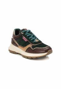 Carmela Zapatillas - kakhi