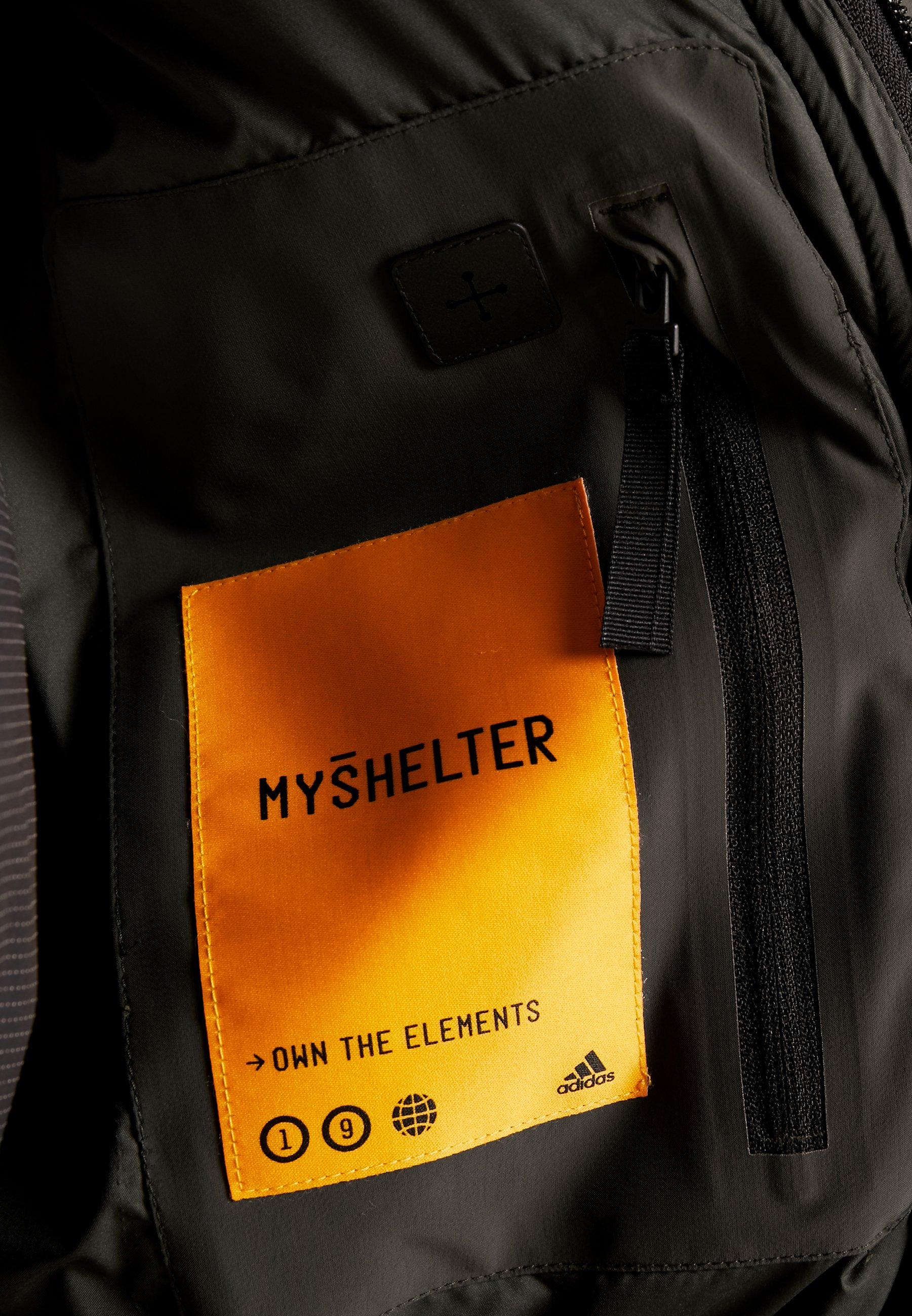 adidas Performance MYSHELTER CLIMAHEAT PARKA DOWN JACKET Adidas Performance Terrex Climaheat Hooded orange ab € 84,95