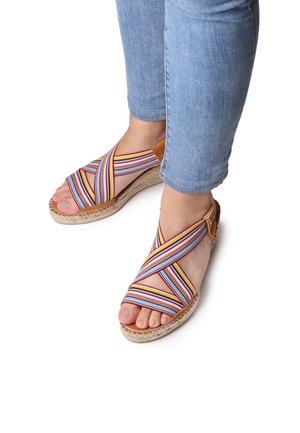 TINA - Sandale s punim potplatom - multi coloured