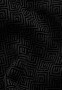 Next GRAPHIC REGULAR FIT - Sportska majica - black