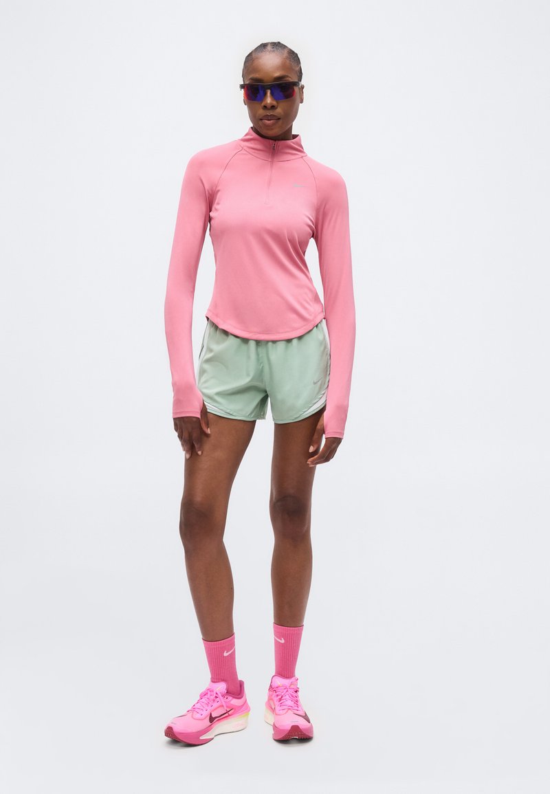 Pantaloncini ciclisti donna palestra 520 slim fit traspiranti rosa chiaro