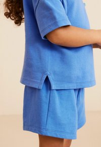 Next SHORT SLEEVE AND SET - REGULAR FIT - Træningsbukser - blue heart