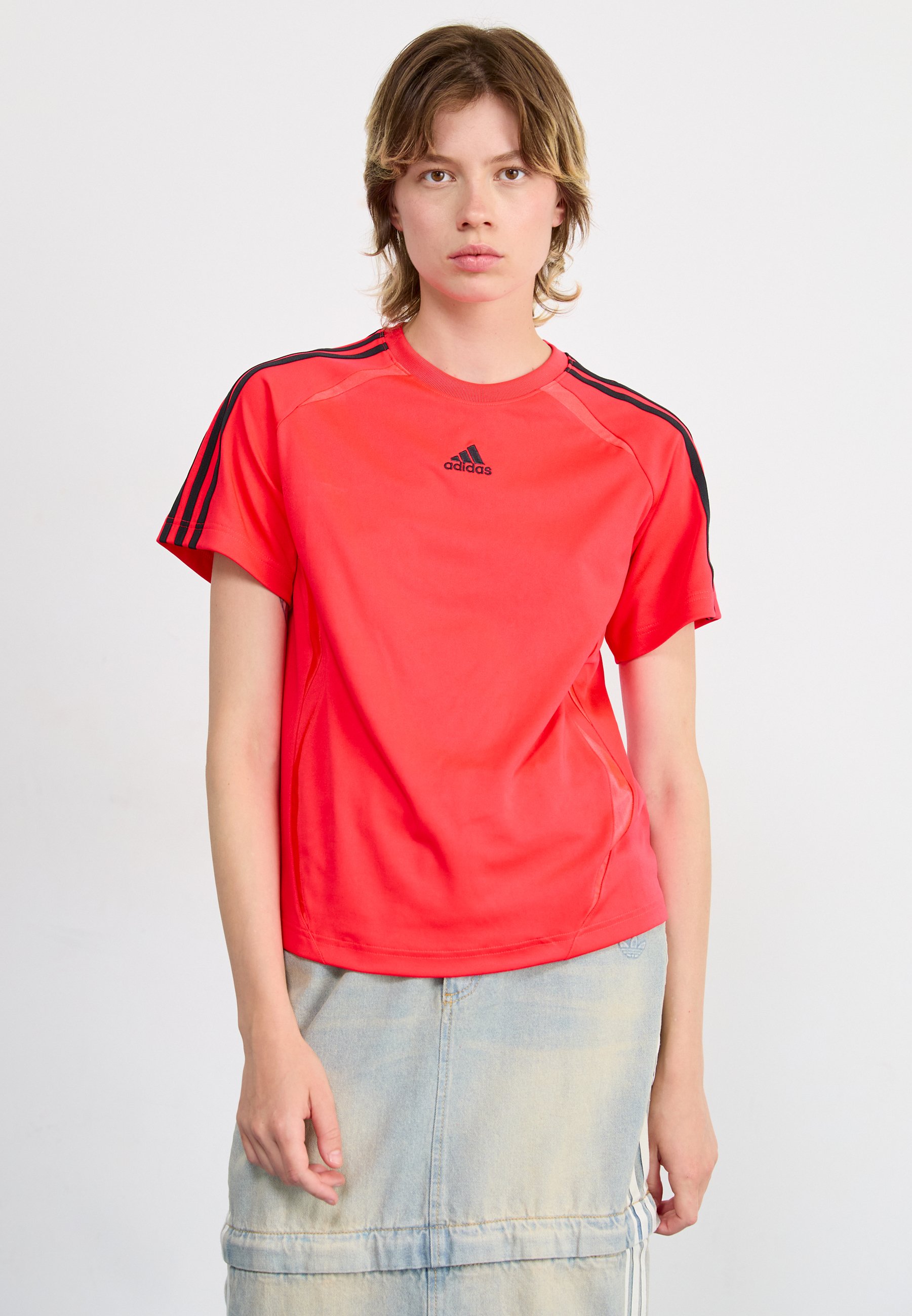 売れ筋商品|||アディダスオリジナルス Tシャツ レディース トップス TEAMGEIST TEE - Print T-shirt - lucid red/black adidas Originals TEAMGEIST TEE - T-shirt med print - lucid