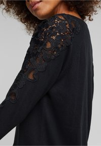 Esprit Stickad tröja - black