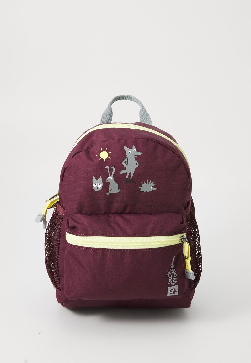 Zaino per bambini color bordeaux con tasca frontale con zip, tasche laterali in rete e grafiche di animali dei cartoni animati. Accenti gialli e texture del tessuto visibili.