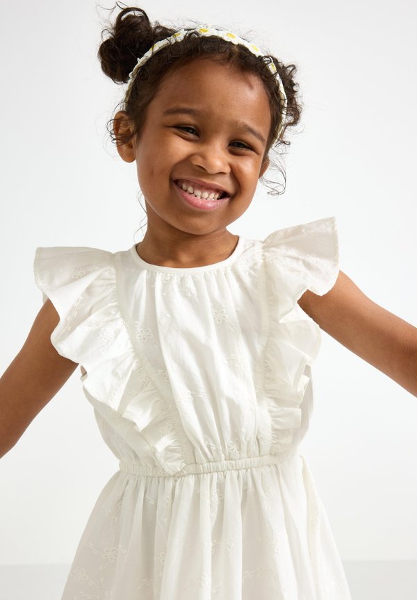 HI-LOW EMBROIDERY - Day dress3