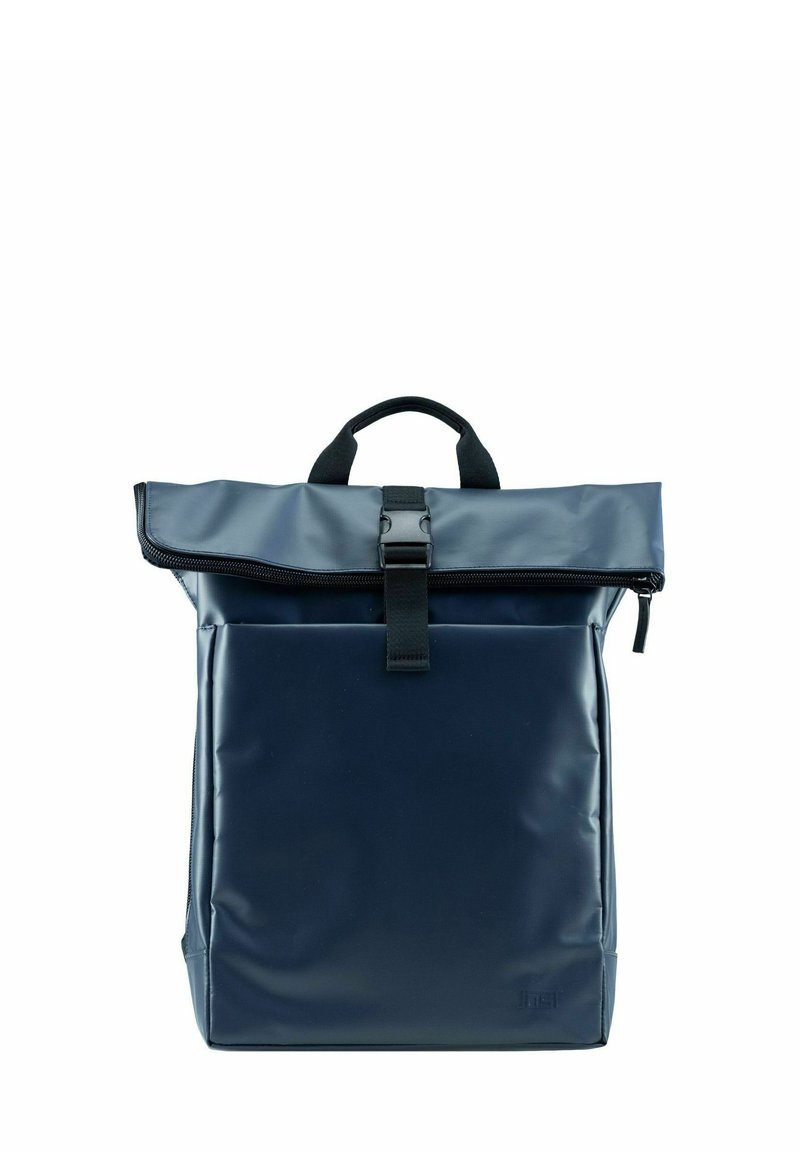 Mochila de color azul marino con cierre enrollable, hecha de material impermeable, con cierre de cremallera, correas ajustables y un asa resistente para llevar.