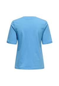 T-shirt azzurro chiaro a maniche corte. Collo rotondo, materiale in cotone liscio, vestibilità comoda, senza motivi o dettagli visibili sul retro.